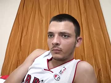 Live cam boy Skyskyl, 26 yrs – Hot Male Cams