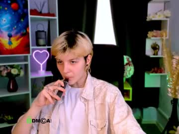 smuzi_muzi - Live Cam Model Online on Ted's Cam Directory
