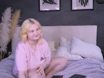 Soft Sofi • bigass • 21y • Hesse, Germany • public