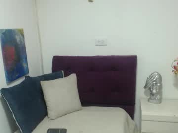 Sol Smithh • milf • 32y • Colombia • public