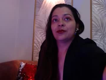 Solgh  • mommy • 0y • In your dreams • public