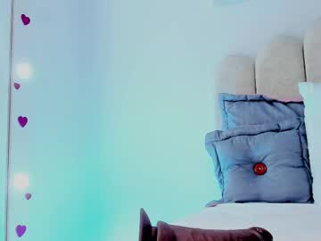 Soofii James • christmas • 19y • In your bed ? • public