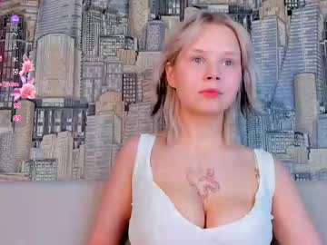 sooft_girl - Free Live Cam Model Online