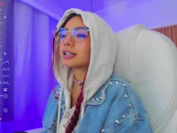 Sophiecherry  • feet • 19y • ? Venus ? • public