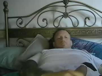 Sourirvendeur • massage • 0y • Quebec, Canada • public