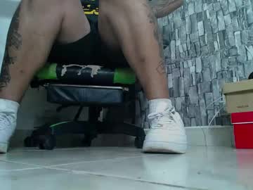 Srfindomfeet  • findom • 25y • in your mind • public