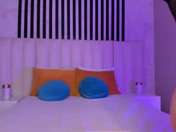 Staceywood  • blond • 28y • medellin-colombia • public