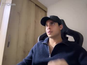 Stan Will • cum • 26y • Antioquia, Colombia • public