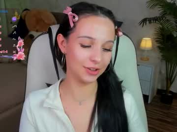 Starlitfairy • 18 • 18y • EU ?? • public