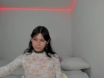 starmoonly - Free Live Cam Model Online