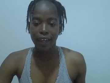 Starry Sweetie • darknipples • 24y • kenya • public