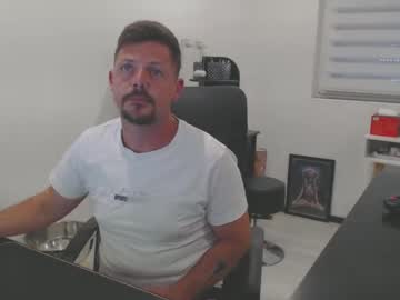 Straponloverboy • hairy • 31y • Based In NRW Germany • public