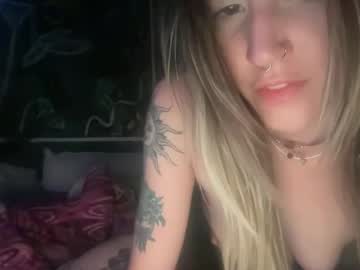 Strawberrydaydreamz • horny • 33y • California , United States • private