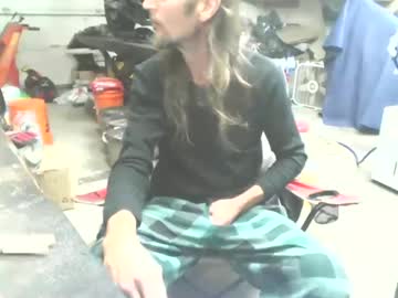 Stretch420long • nippleplay43y • earth • public