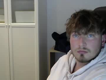 Subbi0597 • femdom • 0y • Baden-Wurttemberg, Germany • public