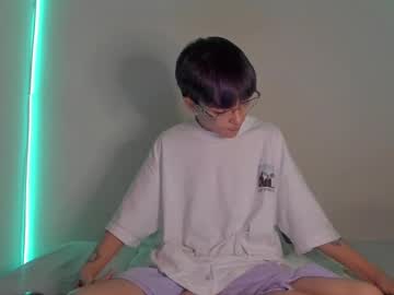 Live cam boy Submissive_boyy_, 21 yrs – Hot Gay Cams