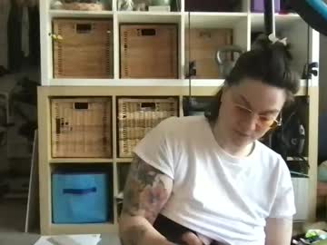 Suttonsomers • hairy30y • Winnipeg, Canada • public