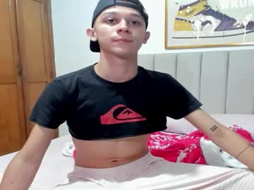 Live cam boy Sweet_cody01, 21 yrs – Hot Male Cams
