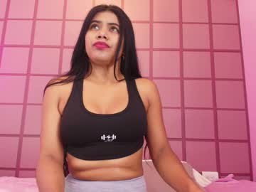 Sweetsunflower_ • heels33y • Antioquia, Colombia • public