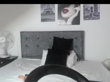 Sweetsurrender7 • dildoshow • 0y • Colombia • public