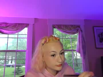 Switchykitty • tease26y • hiding in your basement • public