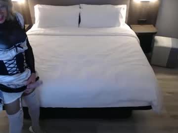 Sylviacd • pantyhose • 66y • Pennsylvania, United States • public