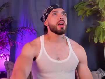 Tarzanylobo • uncut • 0y • Jungle • public