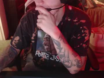 Tattedhubs05 • uncut • 28y • United States • public