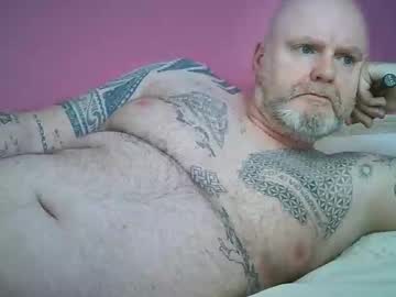 Tattooeddilf01 • british • Northern Ireland, United Kingdom • public