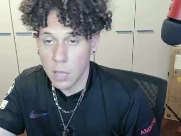 Tedhmicro25 • hair • 0y • en mi casa • public