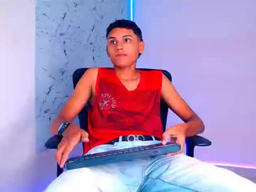 Live cam boy The_crack71, 19 yrs – Hot Male Cams