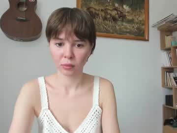 Thechloee • lovense • 23y • Europe currency • public