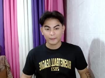 Thehugecomeback • asian • 0y • small town • public