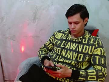 Live cam boy Theknight_ken, 25 yrs – Hot Male Cams