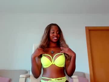 Thequeenboni • warm • 26y • Catalonia, Spain • public