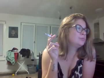 Thesunnevergoesdown7 • busty • anywhere • public