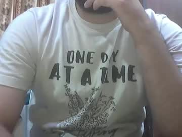 Theultimateboss • hairy • 25y • India • public