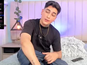 thiago_wiinter - Live Cam Model Online on Ted's Cam Directory