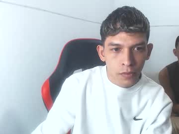 Live Milf Thiagolittler23, 24 yrs – Hot Milf Cams