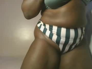 Thick Godess • mistress • 26y • Your neighbour next door • public