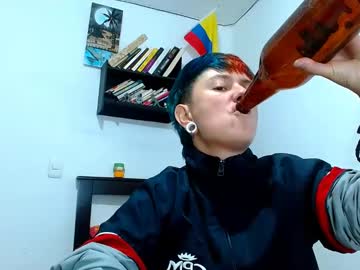 Tomboyblue • lesbian • ********** • public