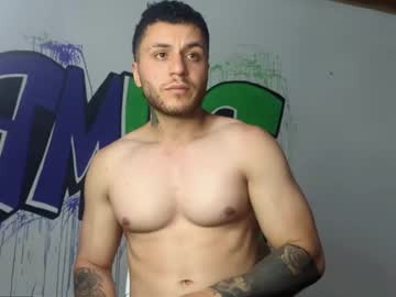 Tomdavisxl • showcum • 23y • In the world • public