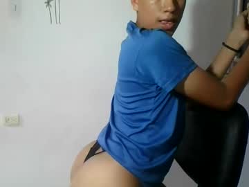 Live cam boy Tomm_kors – Hot Male Cams