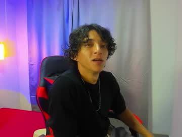 Live cam boy Tommy_belline, 27 yrs – Hot Male Cams