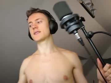 Tomtimon11 • male • 0y • Somewhere in the World • public