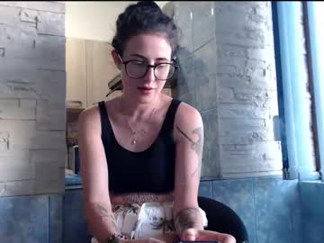 Trixiepage23 • cute • 0y • Bucuresti, Romania • public