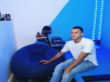 Troy 6969 • lovense • 19y • in your heart • public