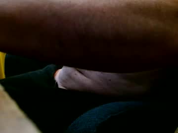 Twickenhamthickshaft • bulging • 0y • England, United Kingdom • public