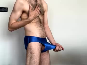 Uk2011boy • uncut • 24y • United Kingdom • public