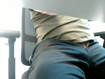 Ukclive • bulge • 0y • England, United Kingdom • public